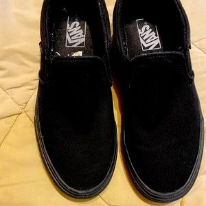 Black VANS slip on